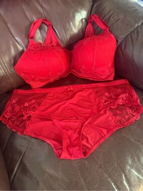 Torrid Red Lace Hearts Lightly Lined Bra and Brief Set
